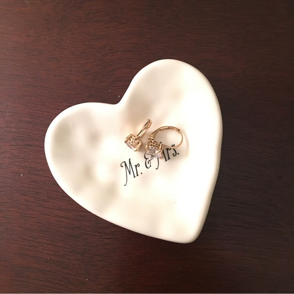 Decorative dish